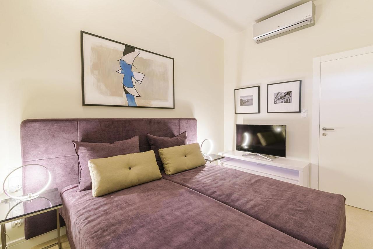 סופוט Executive Apartment With Sauna By Grand Apartments מראה חיצוני תמונה